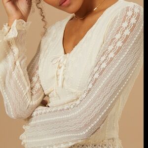 NWOT Altar'd State White Puff Sleeve Ruffled Blouse